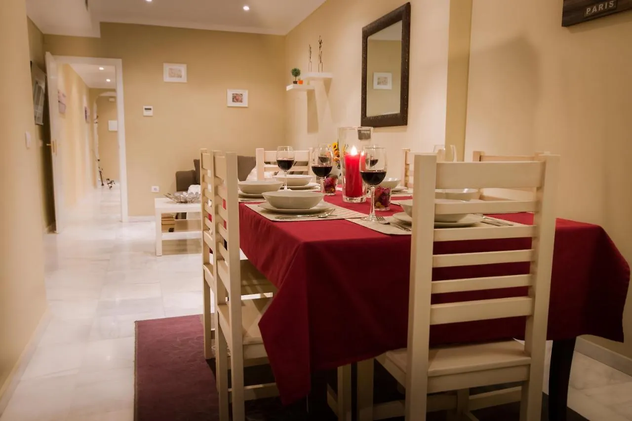 Holidays2Malaga Constitucion High Speed Wifi Lägenhet